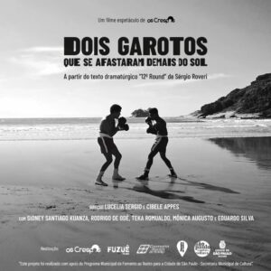 Dois Garotos Que Se Afastaram Demais do Sol